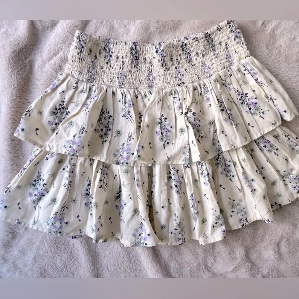NWT Aerie Ready to Ruffle Floral Mini Skirt Cream Size S - Picture 2 of 7
